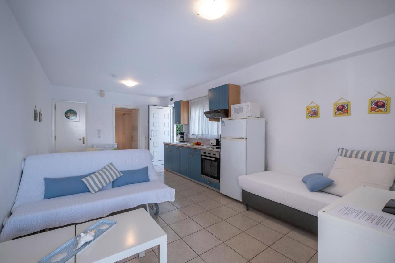 Meli Apartments & Villas Kivérion Dış mekan fotoğraf